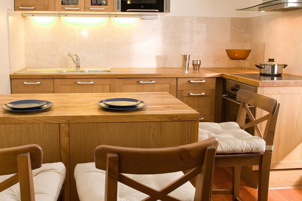 Abbesses Montmartre Apartment Paris Room photo